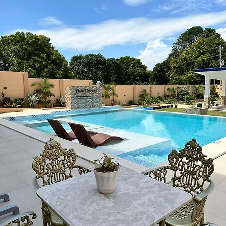 Aina Hannah Family Resort'S Greek Unit Calatagan Exterior photo